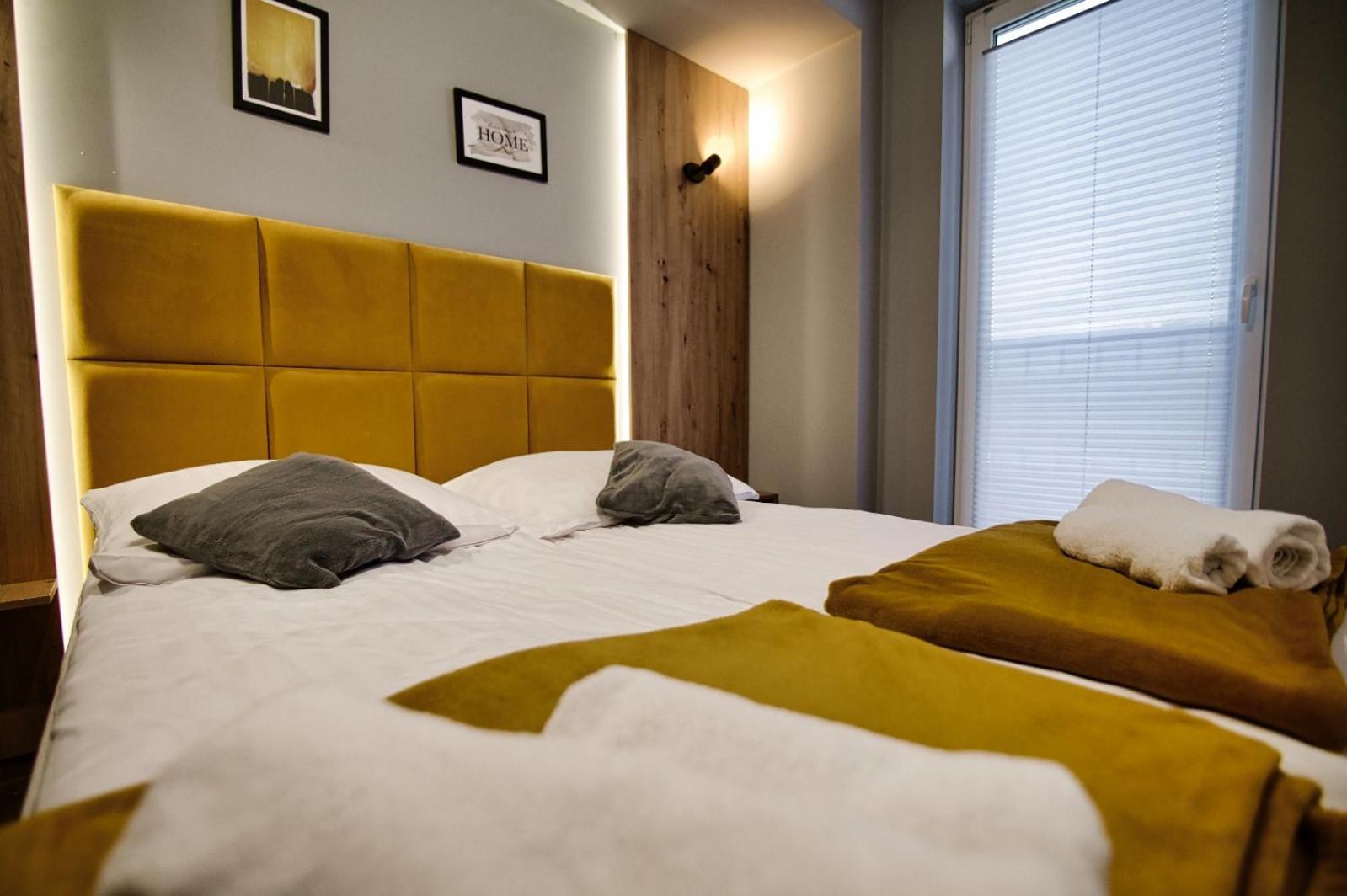 Apartament No82 Yellow Holiday Home Zator Extérieur photo