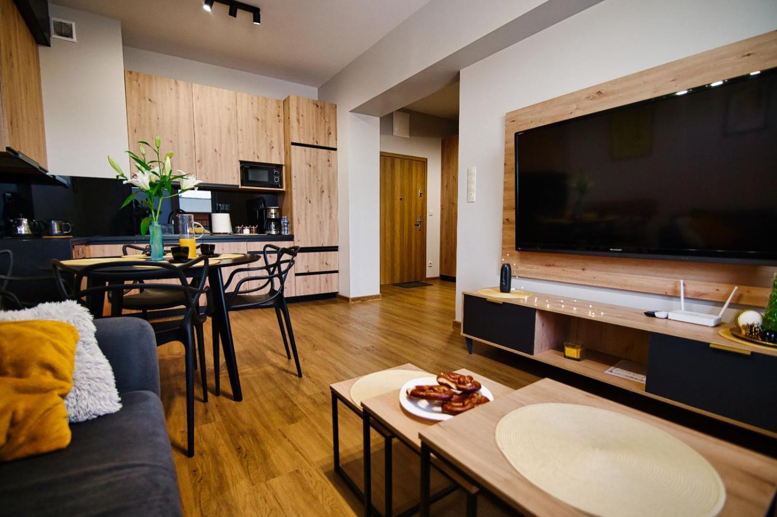 Apartament No82 Yellow Holiday Home Zator Extérieur photo